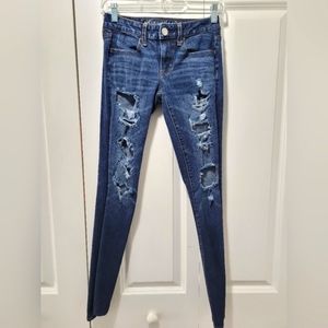 Extra Long American Eagle Torn Jegging / Skinny Jeans